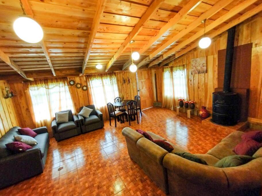 Chalet Emperador - The Place For Quetzals Lovers!